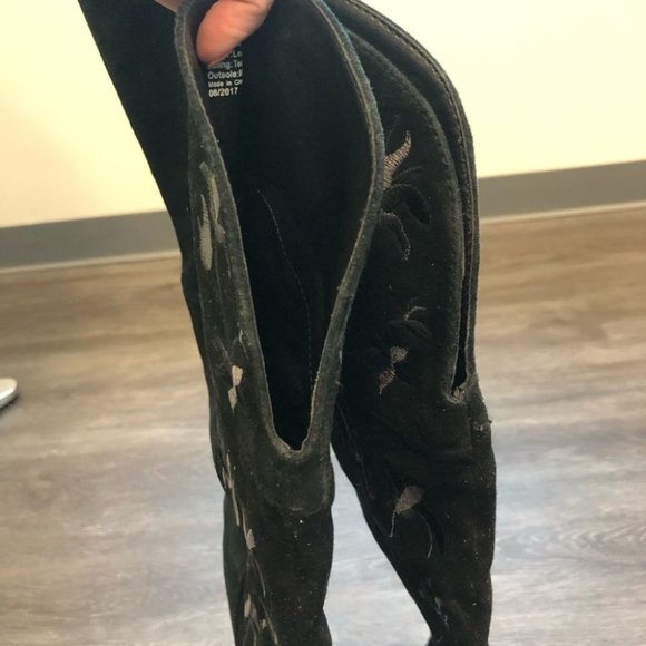 Kenneth Cole Reaction Black Over the Knee Boots with Floral Design - Picture 7 of 9